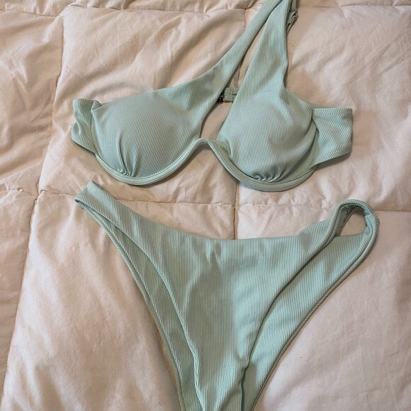 Other - Pale Green Bikini Set
